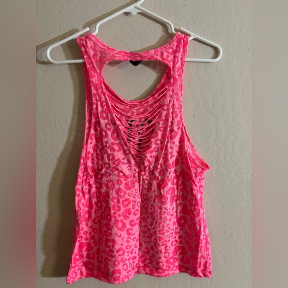 Neon pink leopard print tank top - Picture 2 of 3
